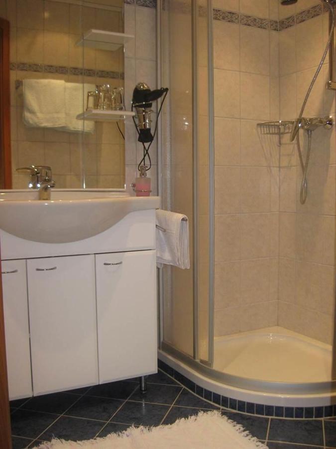 Haus Lifinar - Carmen Juen Apartment ซังคท์กัลเลนเคียร์ช ภายนอก รูปภาพ